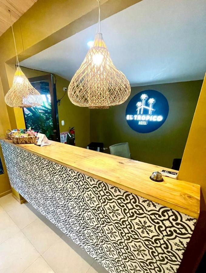 Hotel Y Cabinas Del Tropico Guapiles Ngoại thất bức ảnh