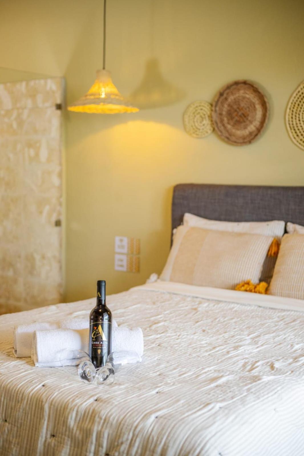 Hotel Y Cabinas Del Tropico Guapiles Ngoại thất bức ảnh